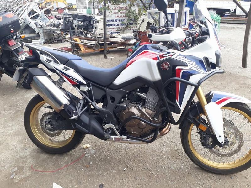 Honda Africa Twin Motor Granaj Koruma Demiri